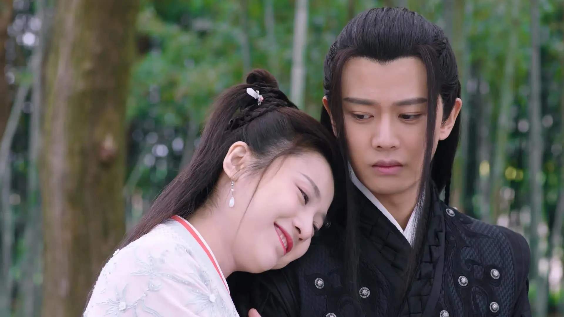 _精彩战术分析：教练专家深度解读比赛细节_，战术讲解示范