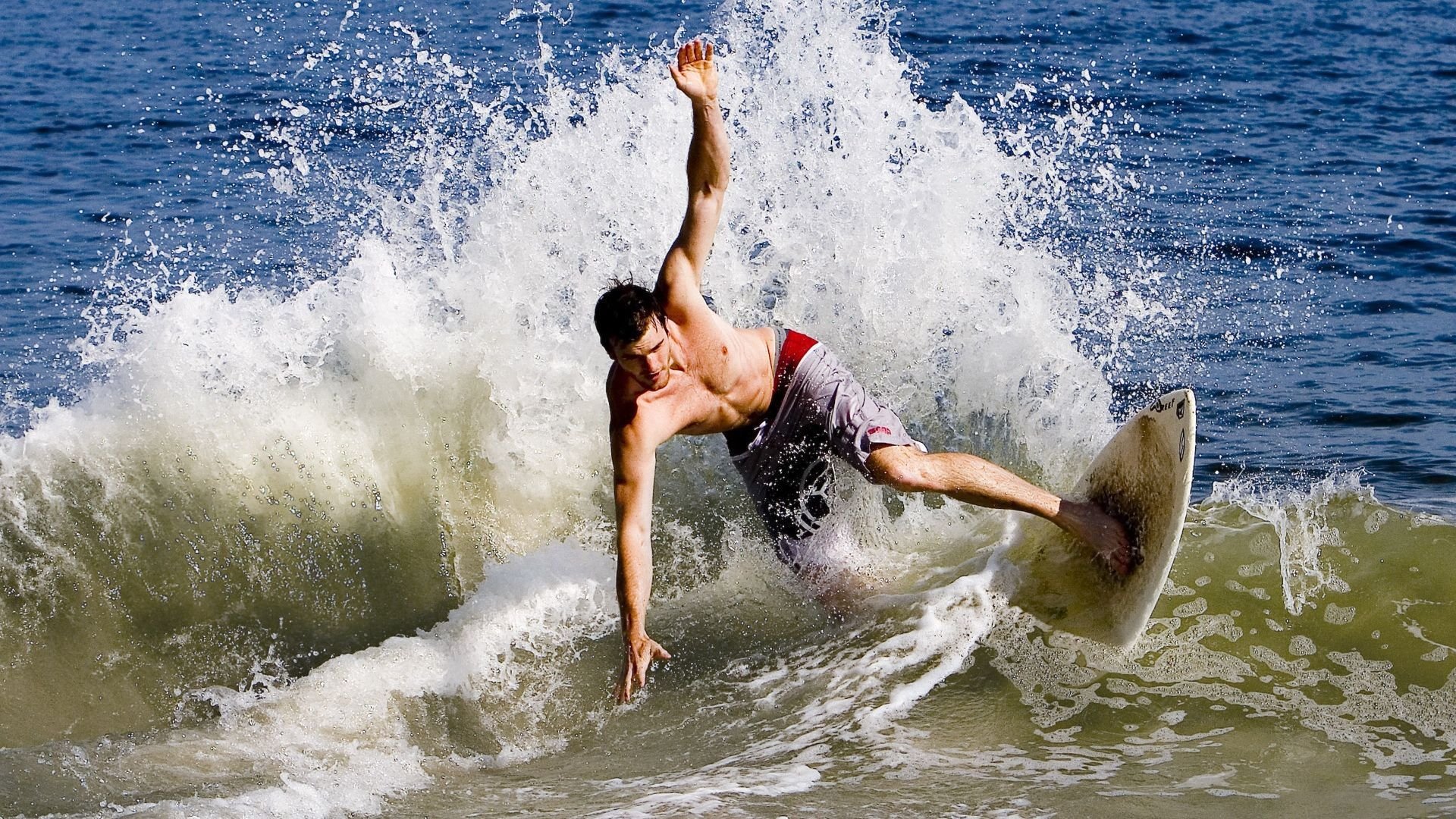 九游娱乐官网 (JIUYOU)-未来足球：全场智能检测系统助力球员健康与表现数据化管理，足球智能训练系统